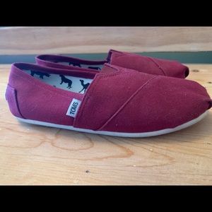 Burgundy Toms